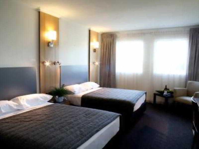 Metro Hotel Ipswich International Habitación foto